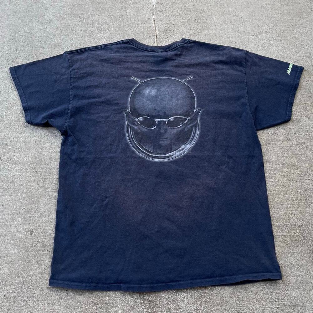 VINTAGE 90s Mars Alien Skater Graphic Tee